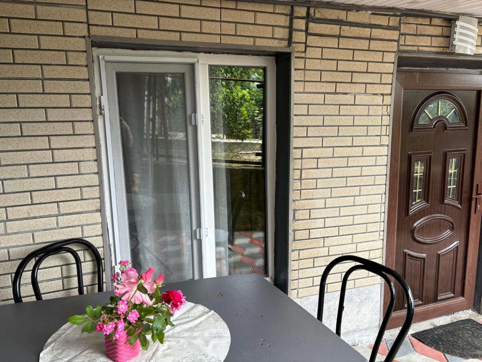 Guest House Happy House 库塔伊西 外观 照片
