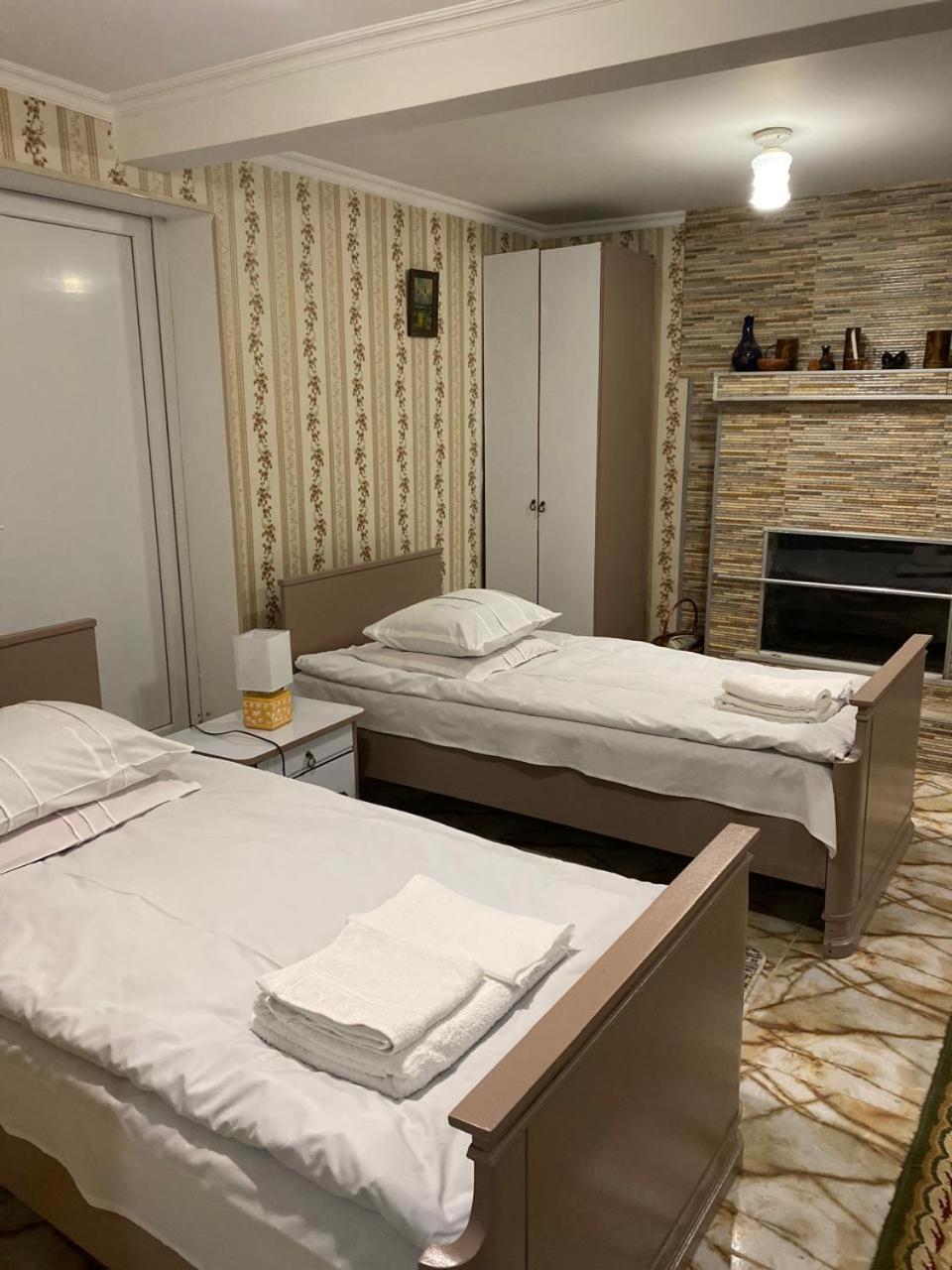 Guest House Happy House 库塔伊西 外观 照片