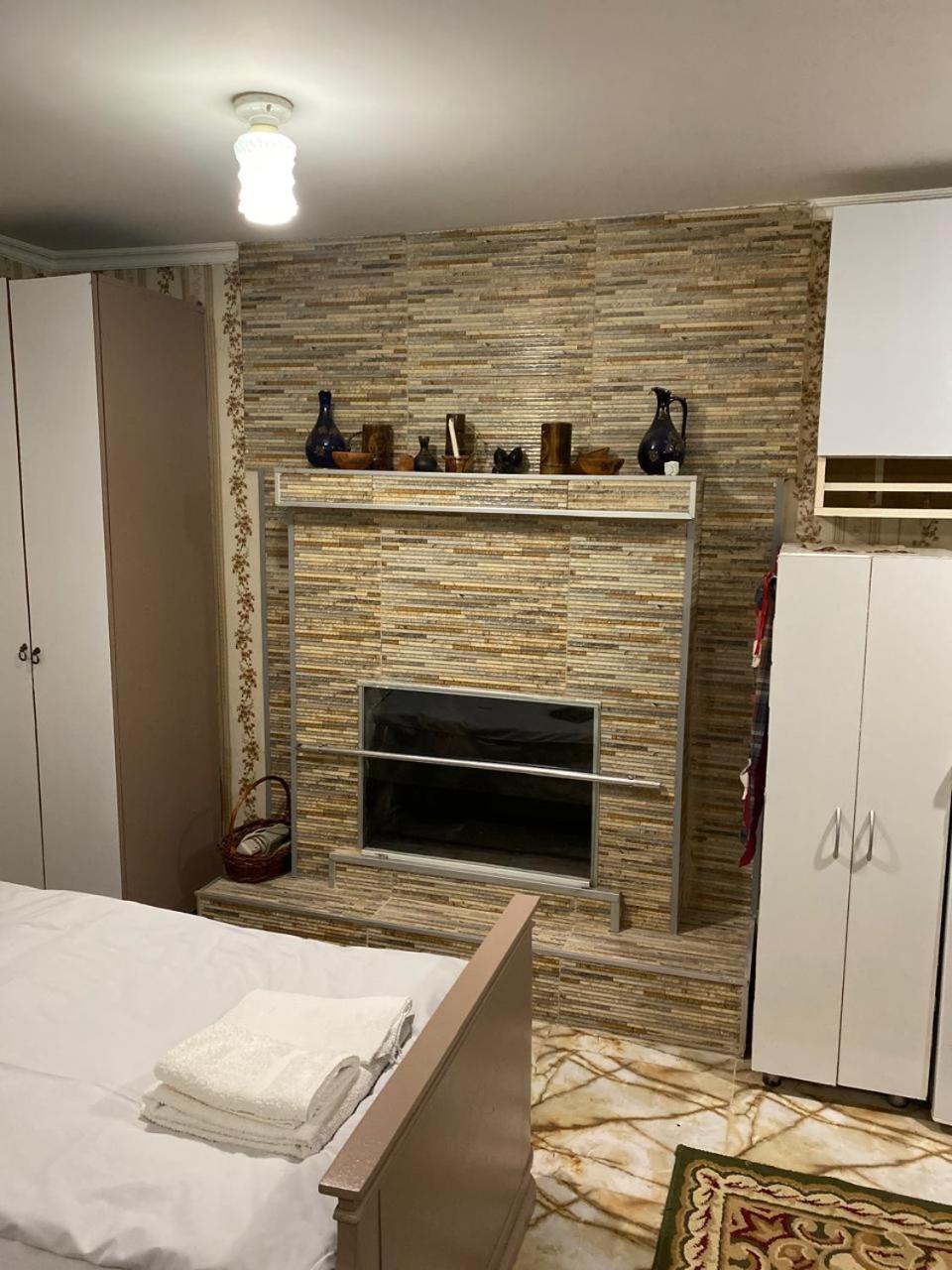 Guest House Happy House 库塔伊西 外观 照片